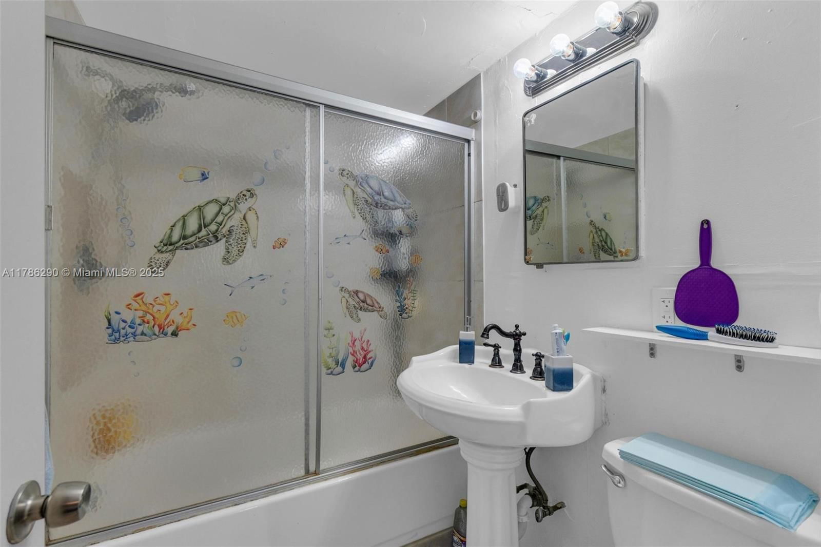 Real estate property located at 1006 112th Ter, Miami-dade, Lawndale 3rd Addn, Miami, FL