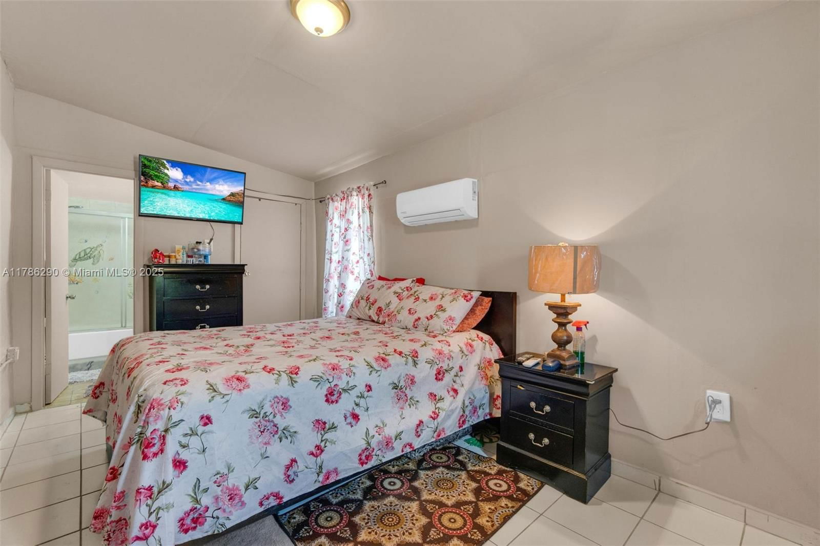 Real estate property located at 1006 112th Ter, Miami-dade, Lawndale 3rd Addn, Miami, FL