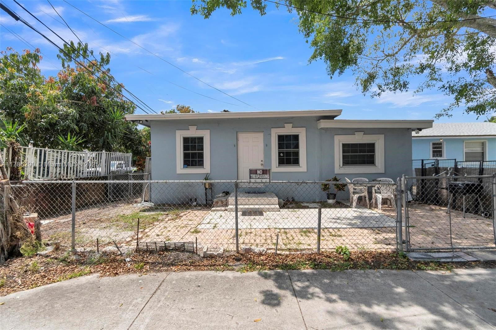 Real estate property located at 1006 112th Ter, Miami-dade, Lawndale 3rd Addn, Miami, FL