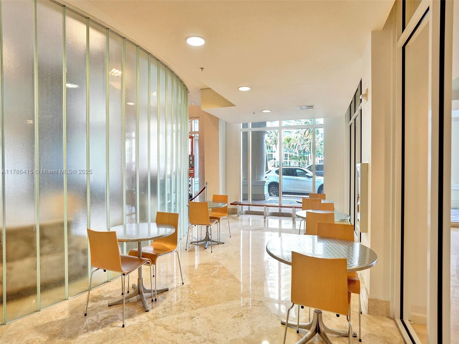 Real estate property located at 511 5th Ave #2109, Broward, Nuriver Landing Condo, Fort Lauderdale, FL