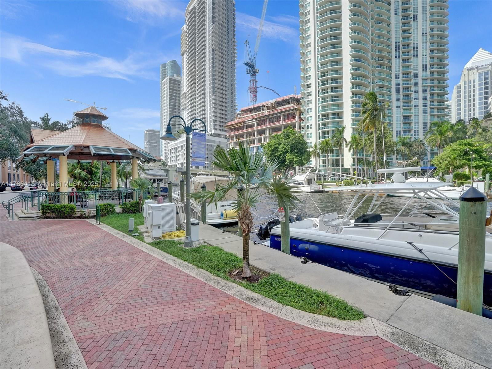 Real estate property located at 511 5th Ave #2109, Broward, Nuriver Landing Condo, Fort Lauderdale, FL