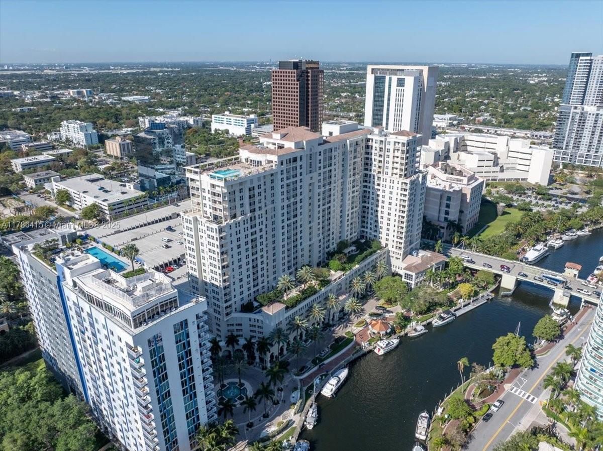 Real estate property located at 511 5th Ave #2109, Broward, Nuriver Landing Condo, Fort Lauderdale, FL