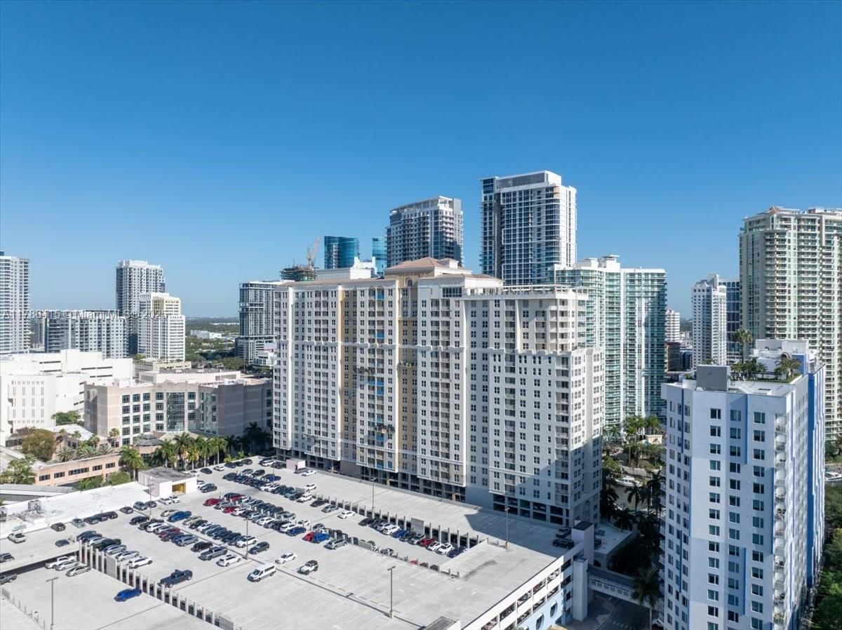 Real estate property located at 511 5th Ave #2109, Broward, Nuriver Landing Condo, Fort Lauderdale, FL