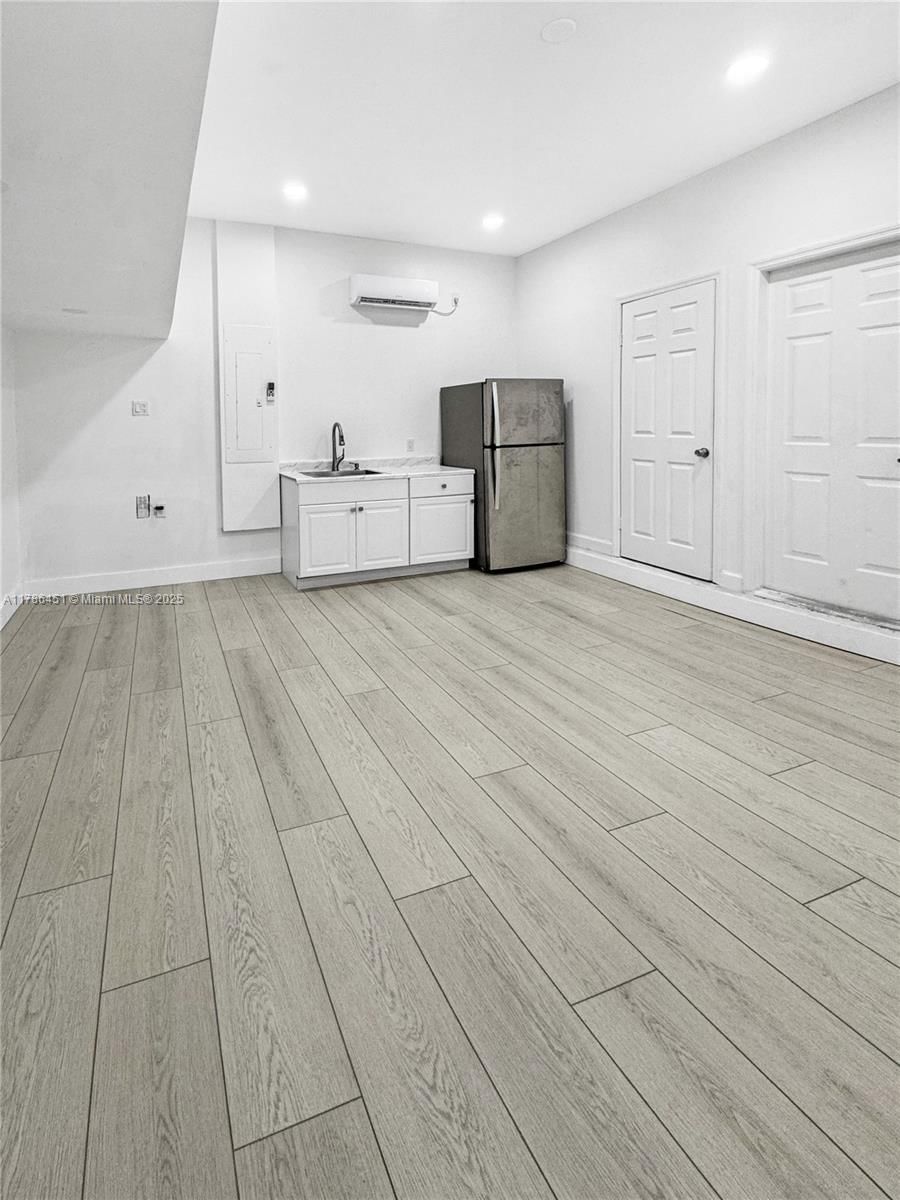 Real estate property located at 15735 139th St, Miami-dade, Milon Venture, Miami, FL