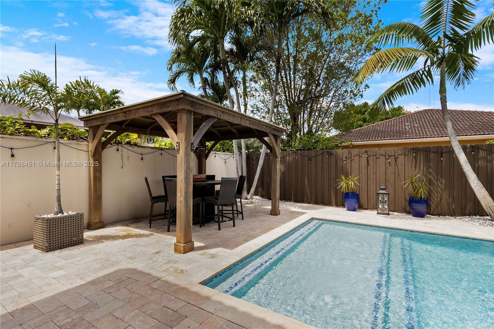 Real estate property located at 15735 139th St, Miami-dade, Milon Venture, Miami, FL