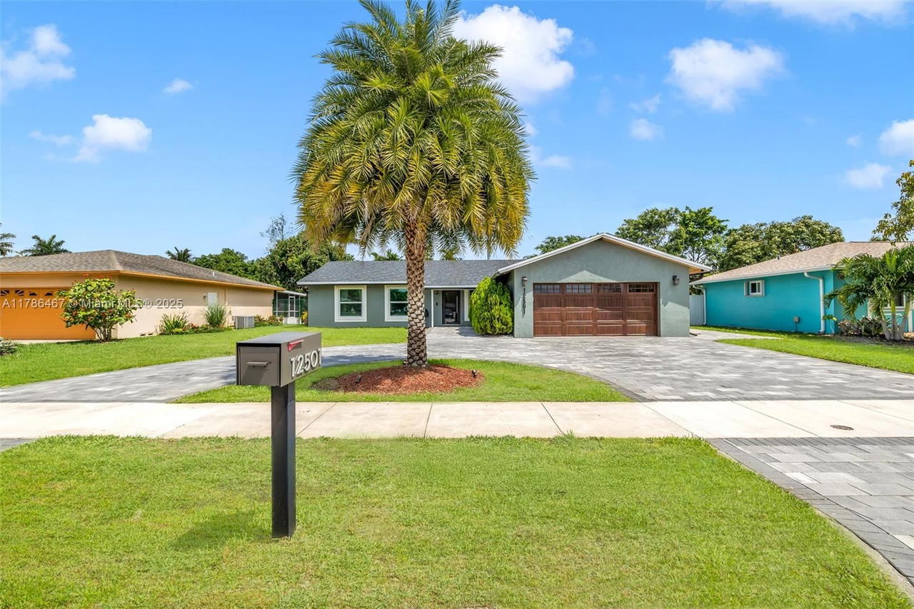 Real estate property located at 12501 10th Ct, Broward, Orange Tree Homes, Davie, FL