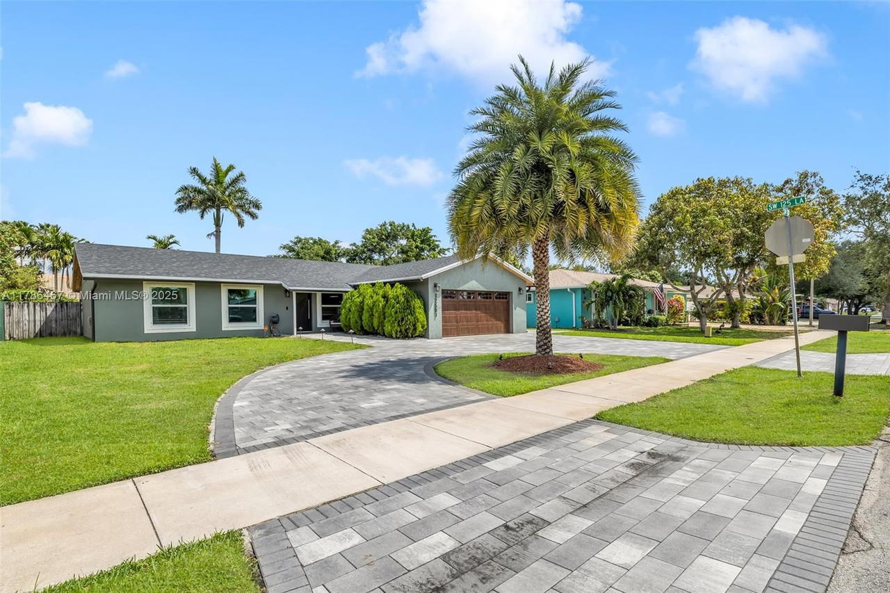 Real estate property located at 12501 10th Ct, Broward, Orange Tree Homes, Davie, FL