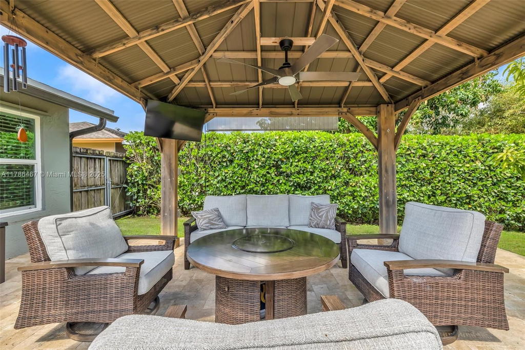 Real estate property located at 12501 10th Ct, Broward, Orange Tree Homes, Davie, FL