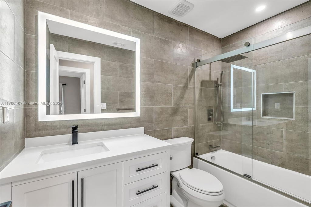 Real estate property located at 12501 10th Ct, Broward, Orange Tree Homes, Davie, FL