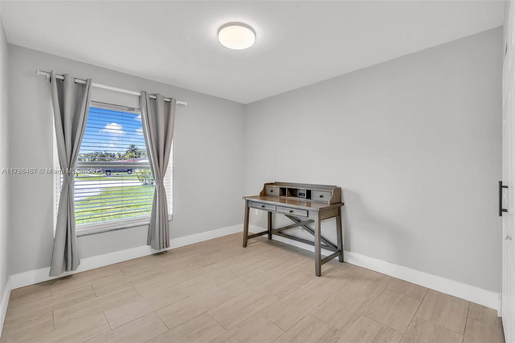 Real estate property located at 12501 10th Ct, Broward, Orange Tree Homes, Davie, FL