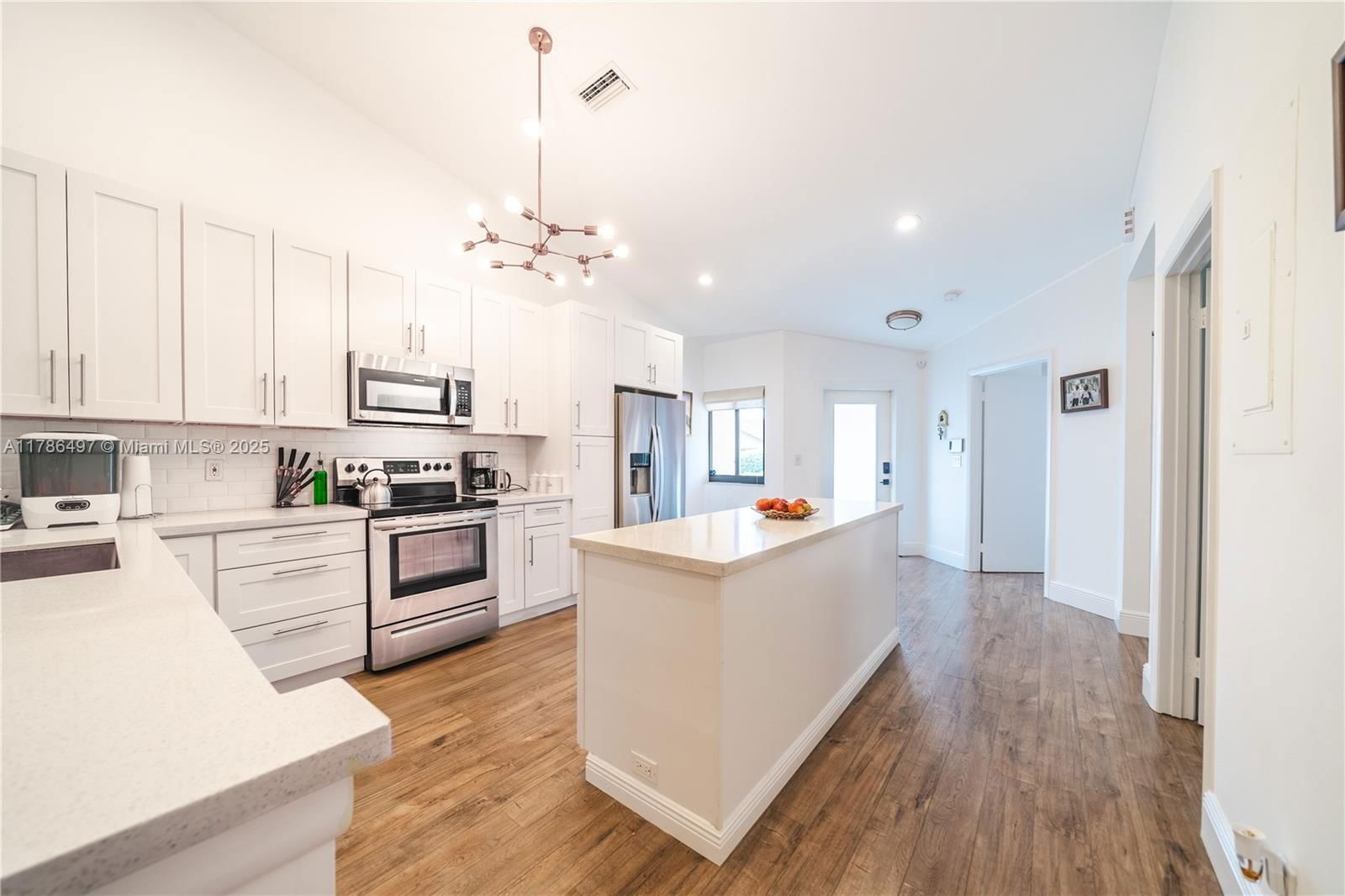 Real estate property located at 11167 38th Pl, Broward, Welleby Nw Quadrant, Sunrise, FL