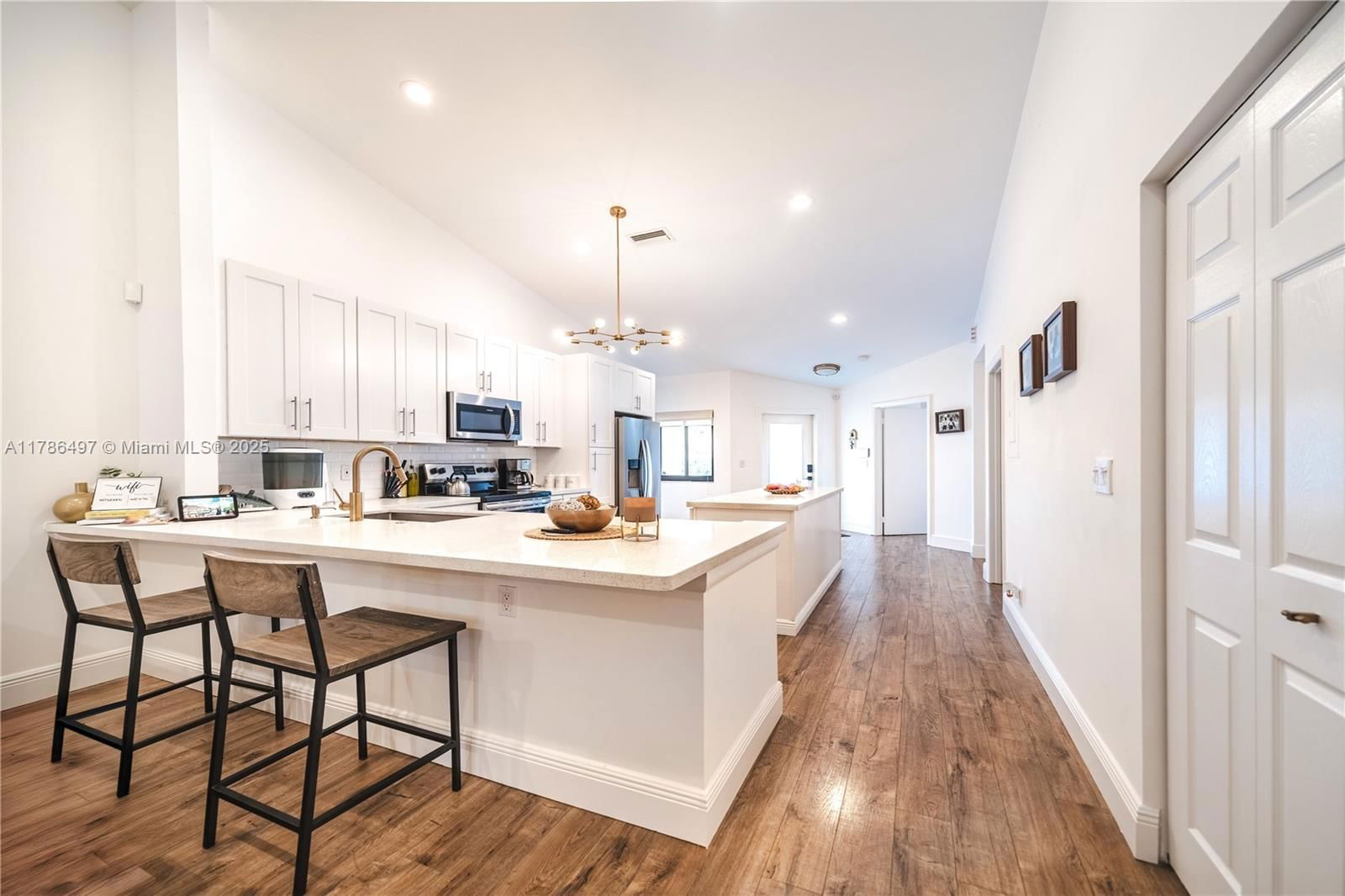Real estate property located at 11167 38th Pl, Broward, Welleby Nw Quadrant, Sunrise, FL