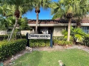 Real estate property located at 5310 6th Ave A14, Broward, Embarcadero Condo, Oakland Park, FL