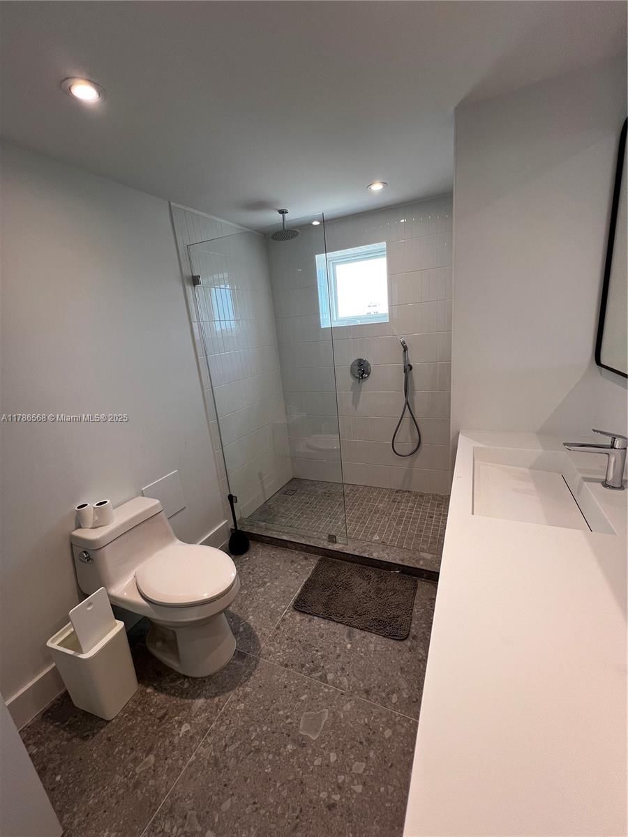 Real estate property located at 10300 Bay Harbor Dr #9D, Miami-dade, Coral Sea Towers Co-op, Bay Harbor Islands, FL