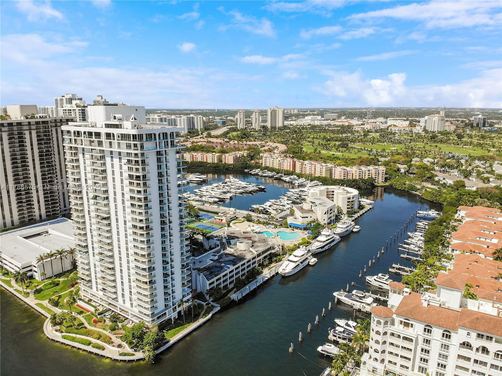 Real estate property located at 19707 Turnberry Way #10AB, Miami-dade, Turnberry Isle Condo, Aventura, FL