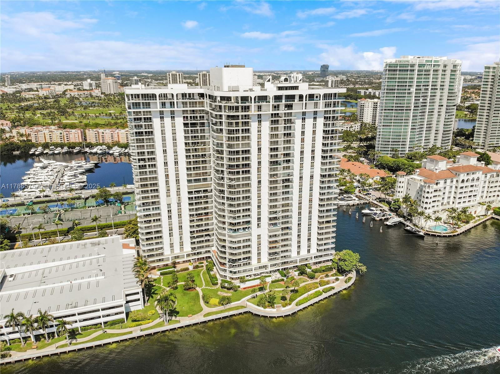 Real estate property located at 19707 Turnberry Way #10AB, Miami-dade, Turnberry Isle Condo, Aventura, FL