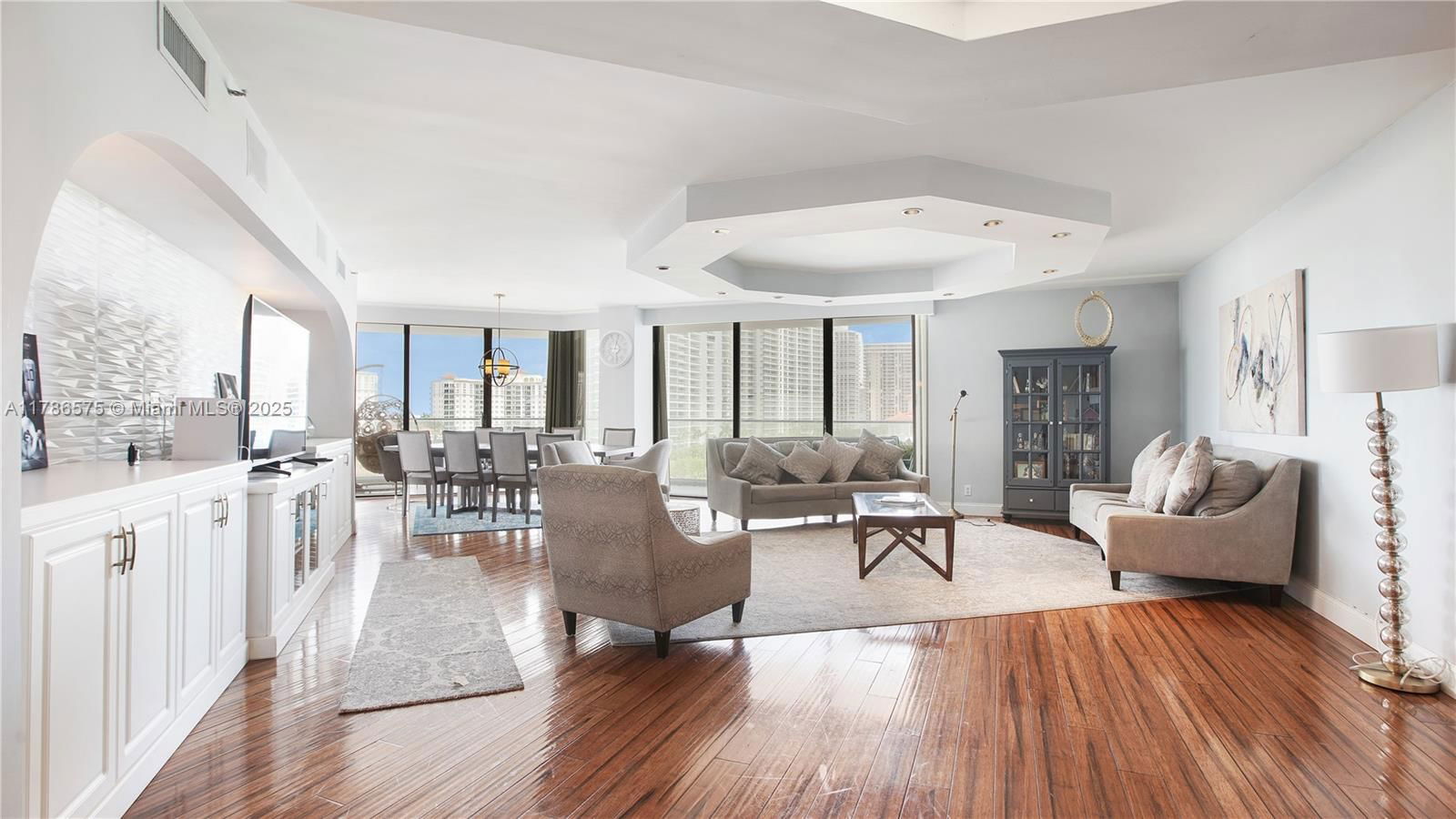 Real estate property located at 19707 Turnberry Way #10AB, Miami-dade, Turnberry Isle Condo, Aventura, FL
