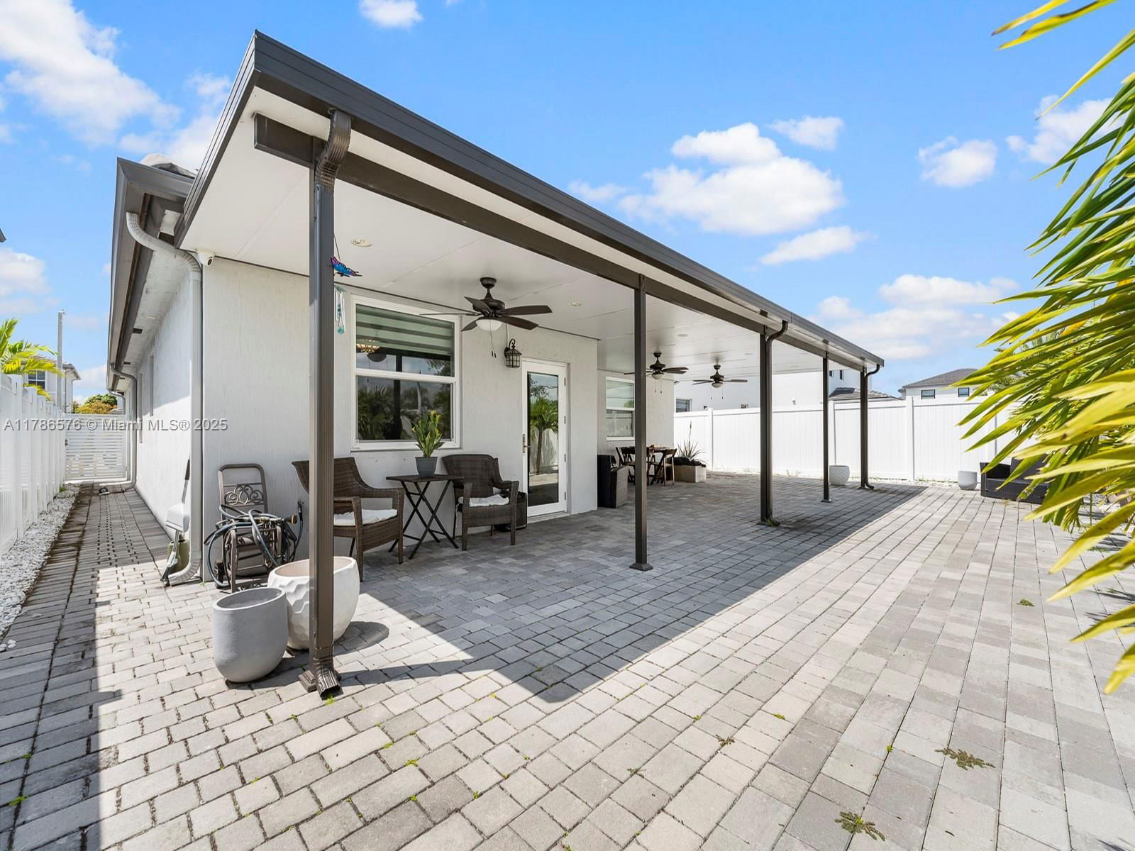 Real estate property located at 13503 184th Ter, Miami-dade, Caple Farms North, Miami, FL
