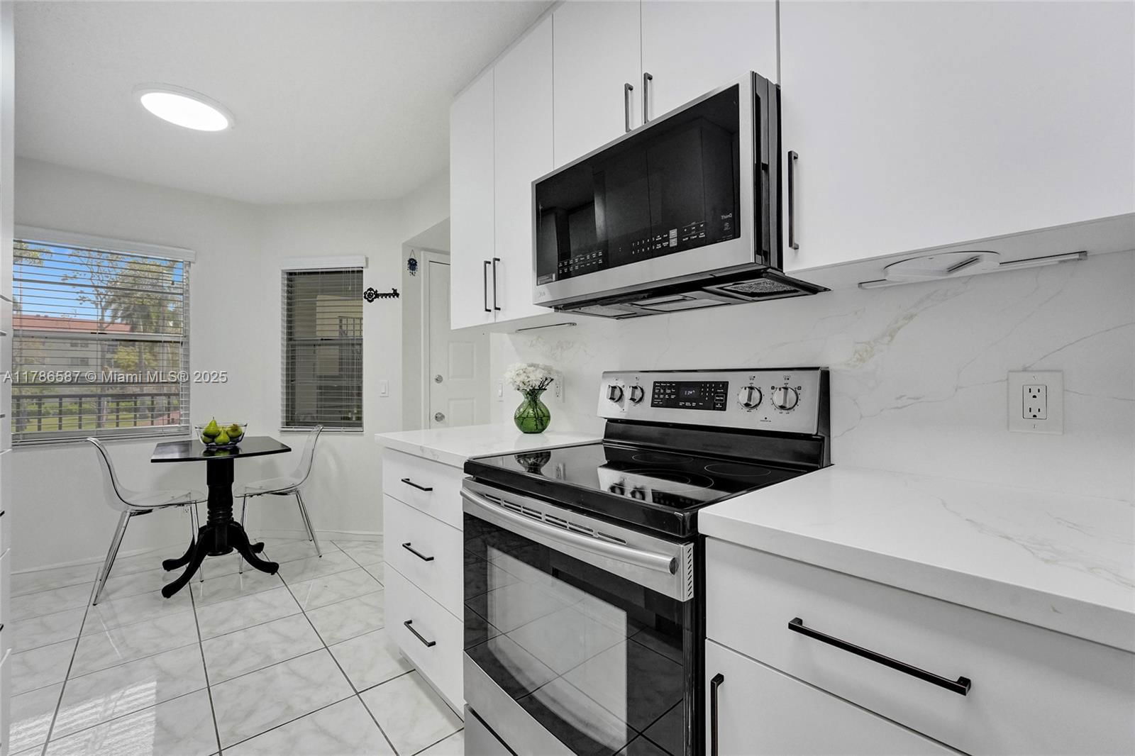Real estate property located at 12950 13th St #202D, Broward, Hawthorne At Century Vill, Pembroke Pines, FL