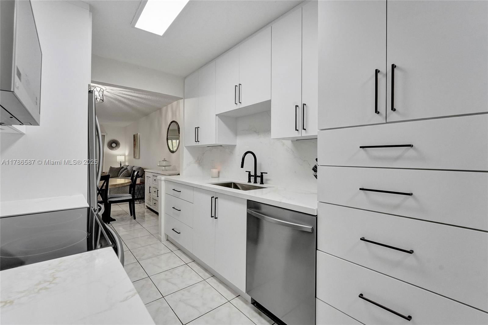 Real estate property located at 12950 13th St #202D, Broward, Hawthorne At Century Vill, Pembroke Pines, FL
