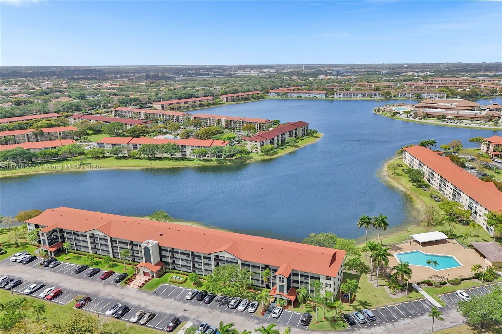 Real estate property located at 12950 13th St #202D, Broward, Hawthorne At Century Vill, Pembroke Pines, FL