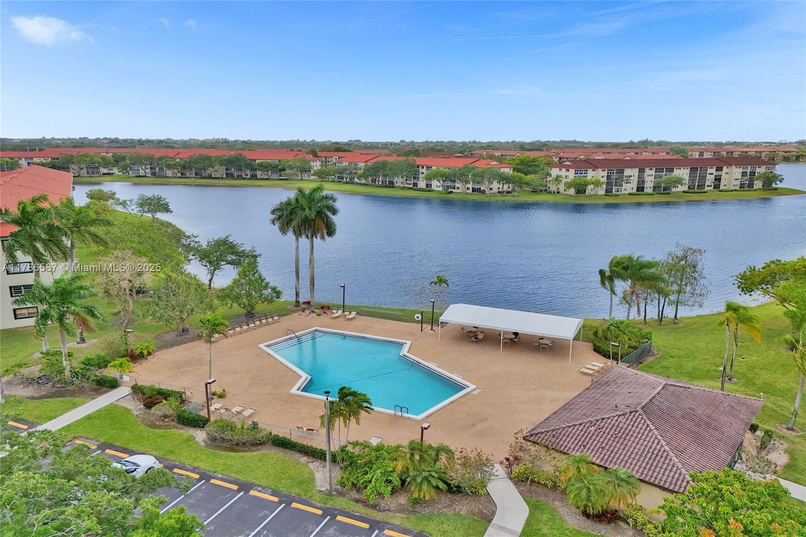 Real estate property located at 12950 13th St #202D, Broward, Hawthorne At Century Vill, Pembroke Pines, FL