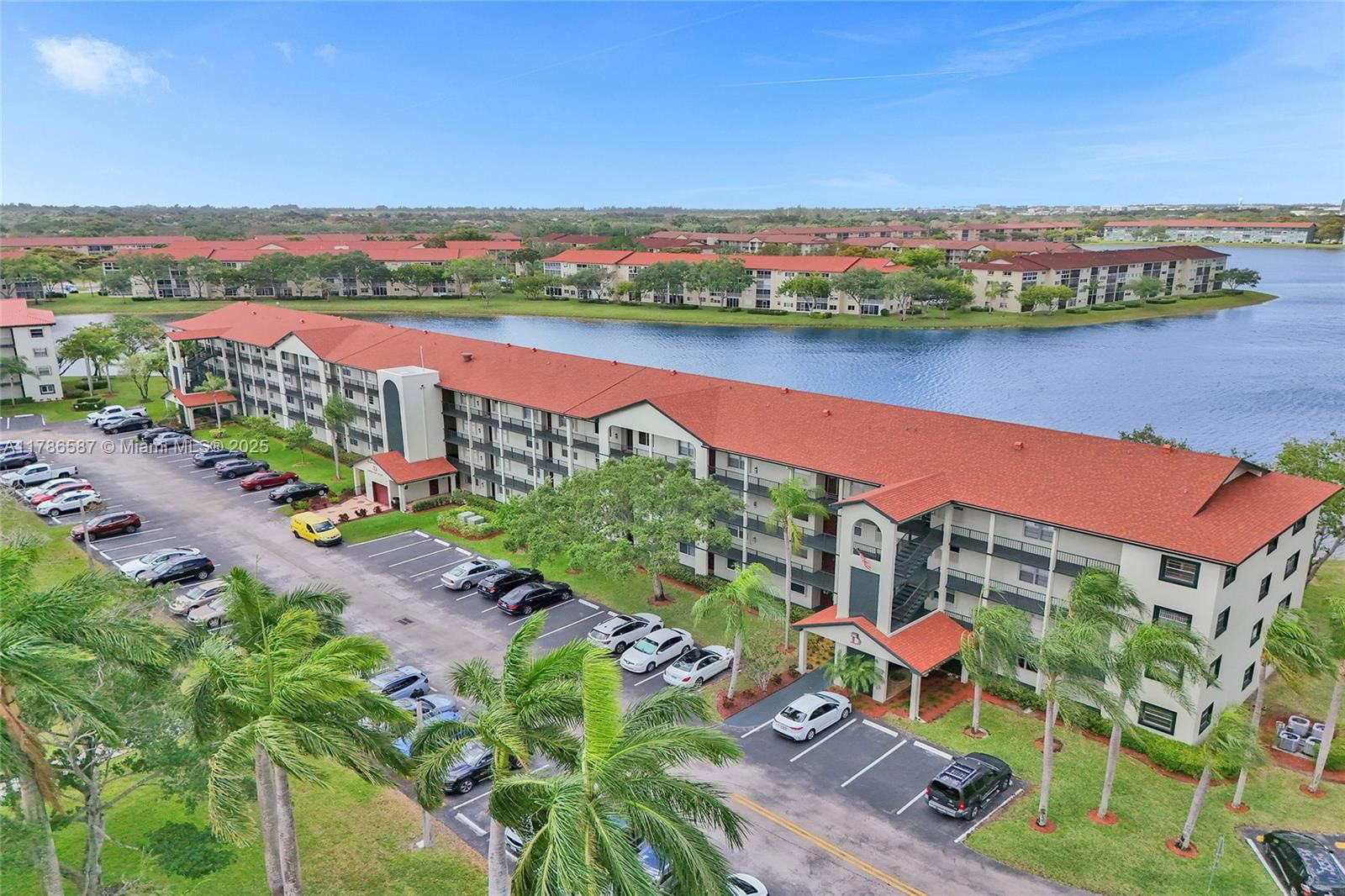 Real estate property located at 12950 13th St #202D, Broward, Hawthorne At Century Vill, Pembroke Pines, FL