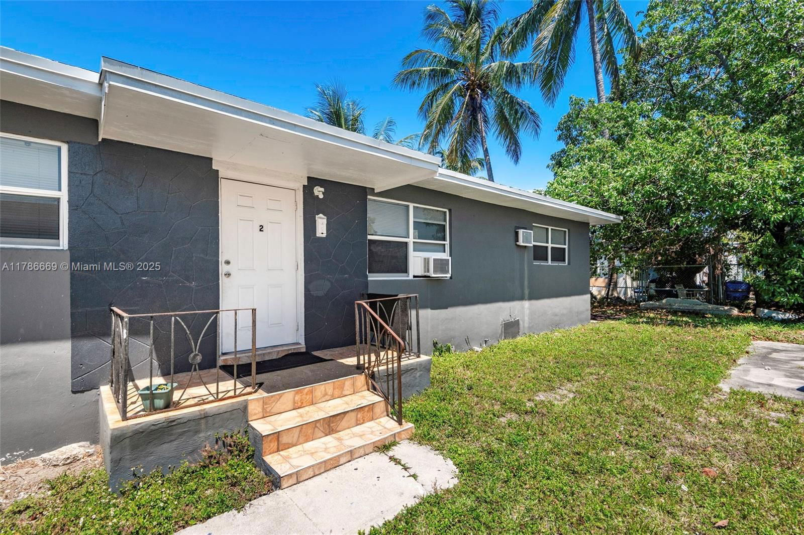 Real estate property located at 171 70th St, Miami-dade, Dupont Square, Miami, FL
