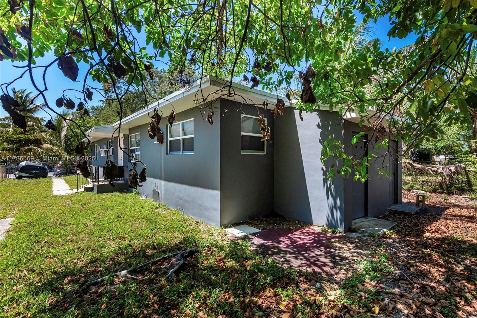 Real estate property located at 171 70th St, Miami-dade, Dupont Square, Miami, FL