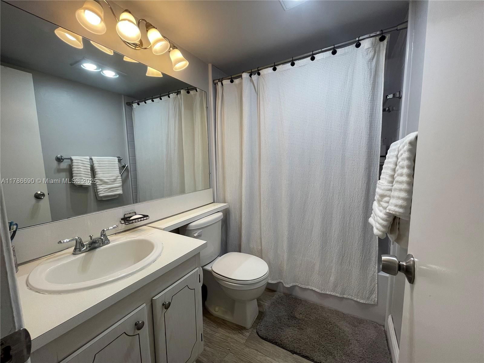 Real estate property located at 279 Markham M M, Broward, Markham M Condo, Deerfield Beach, FL