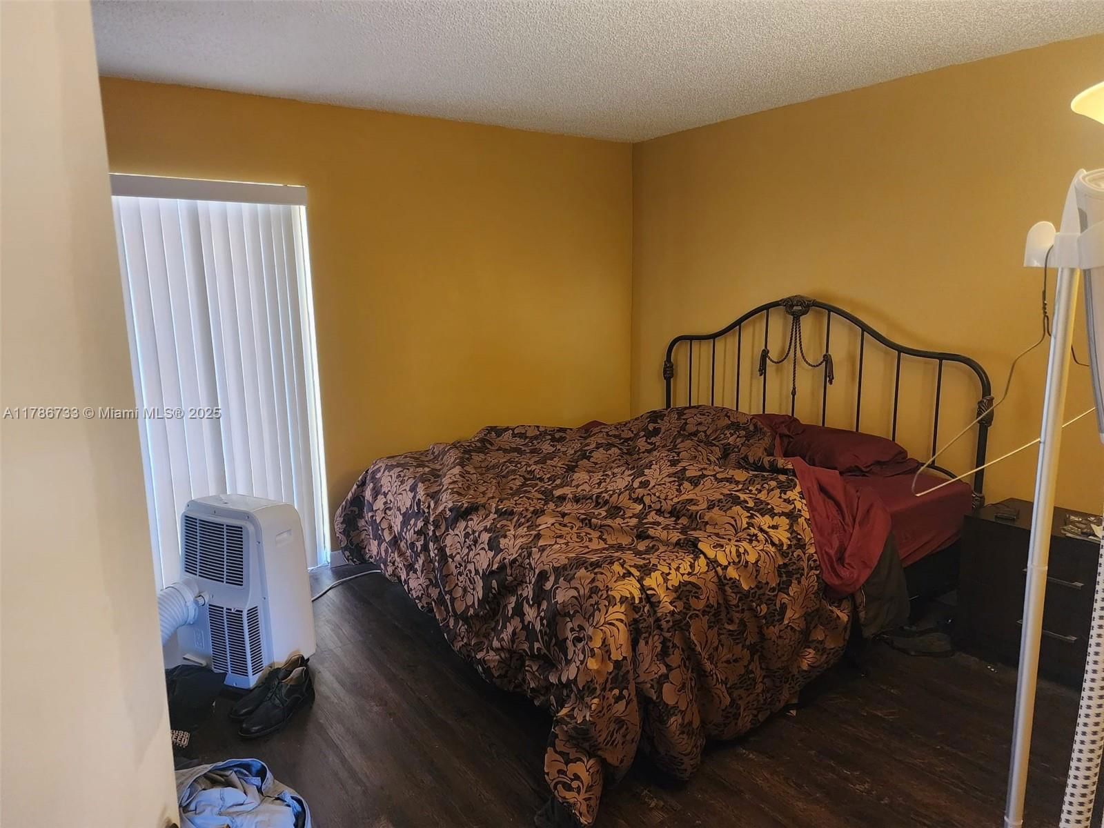 Real estate property located at 210 QUEENS CT, Other, Part Of N 300 Ft Of Ne 1/, Other City - In The State Of Florida, FL