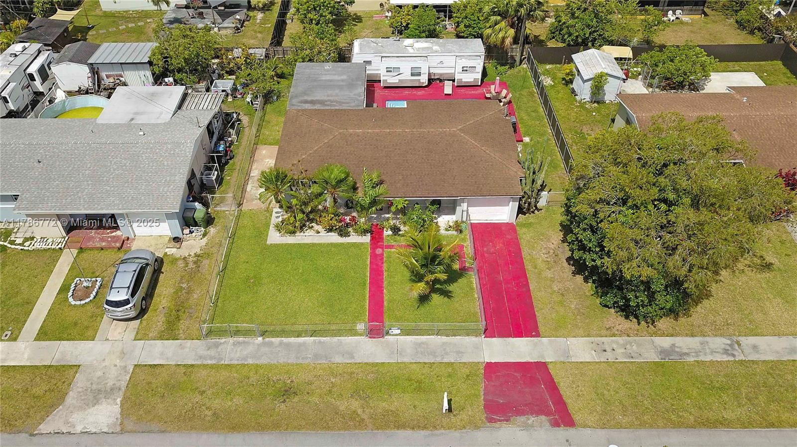 Real estate property located at 1762 8th Ave, Miami-dade, Laurel Manor, Homestead, FL