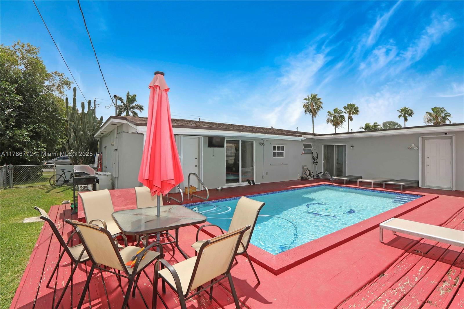 Real estate property located at 1762 8th Ave, Miami-dade, Laurel Manor, Homestead, FL