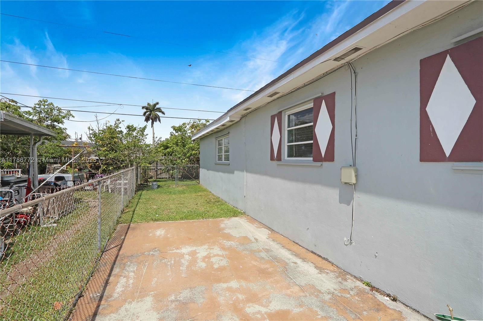 Real estate property located at 1762 8th Ave, Miami-dade, Laurel Manor, Homestead, FL