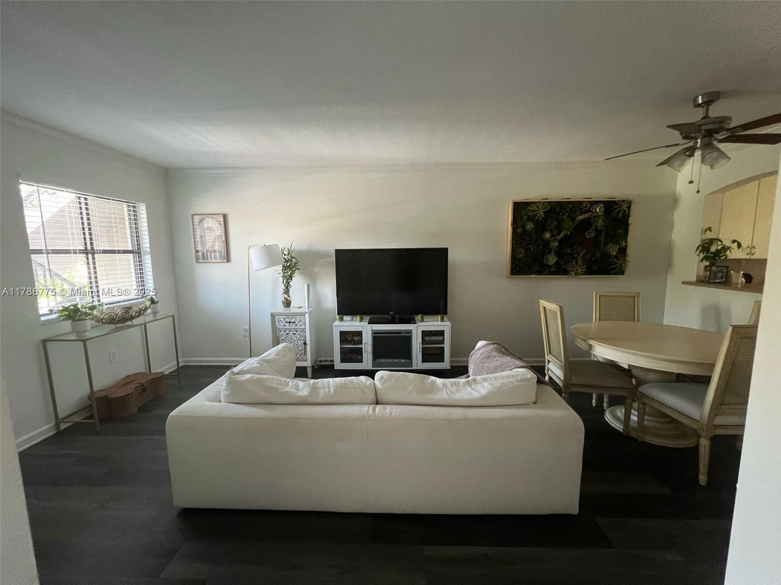 Real estate property located at 22701 88th Pl #203-9, Miami-dade, The Courts At Bayshore Ii, Cutler Bay, FL