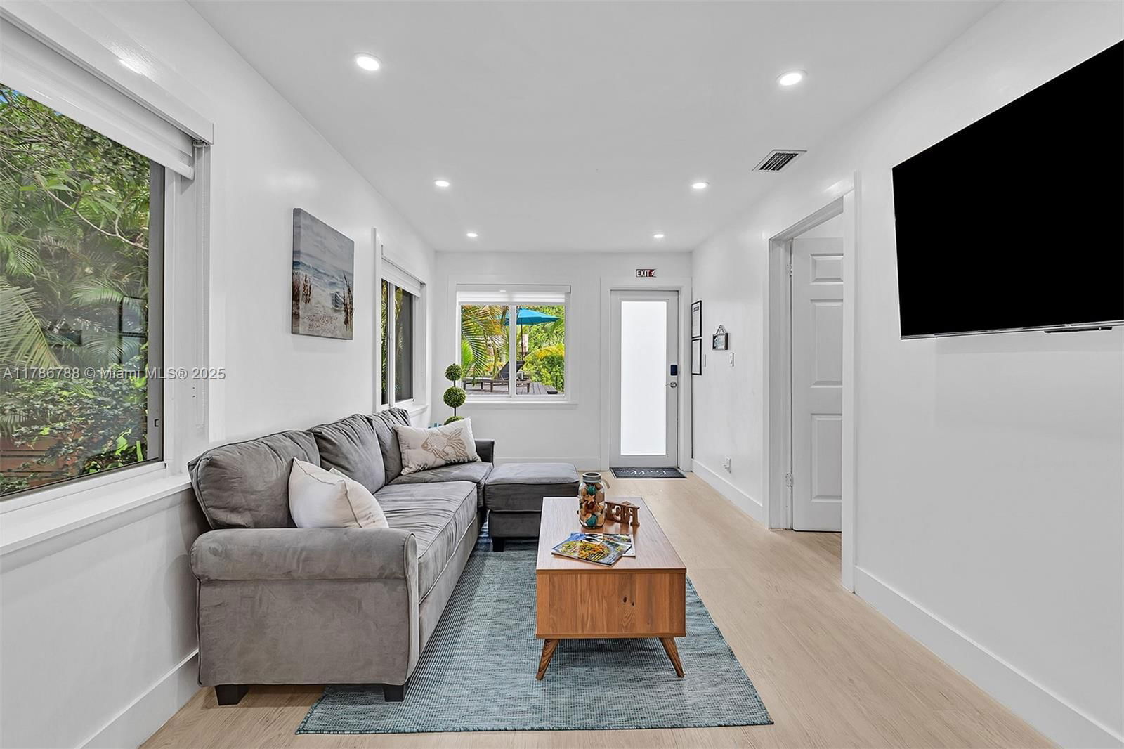 Real estate property located at 1960 Riverside Dr, Broward, Riverside Park, Fort Lauderdale, FL