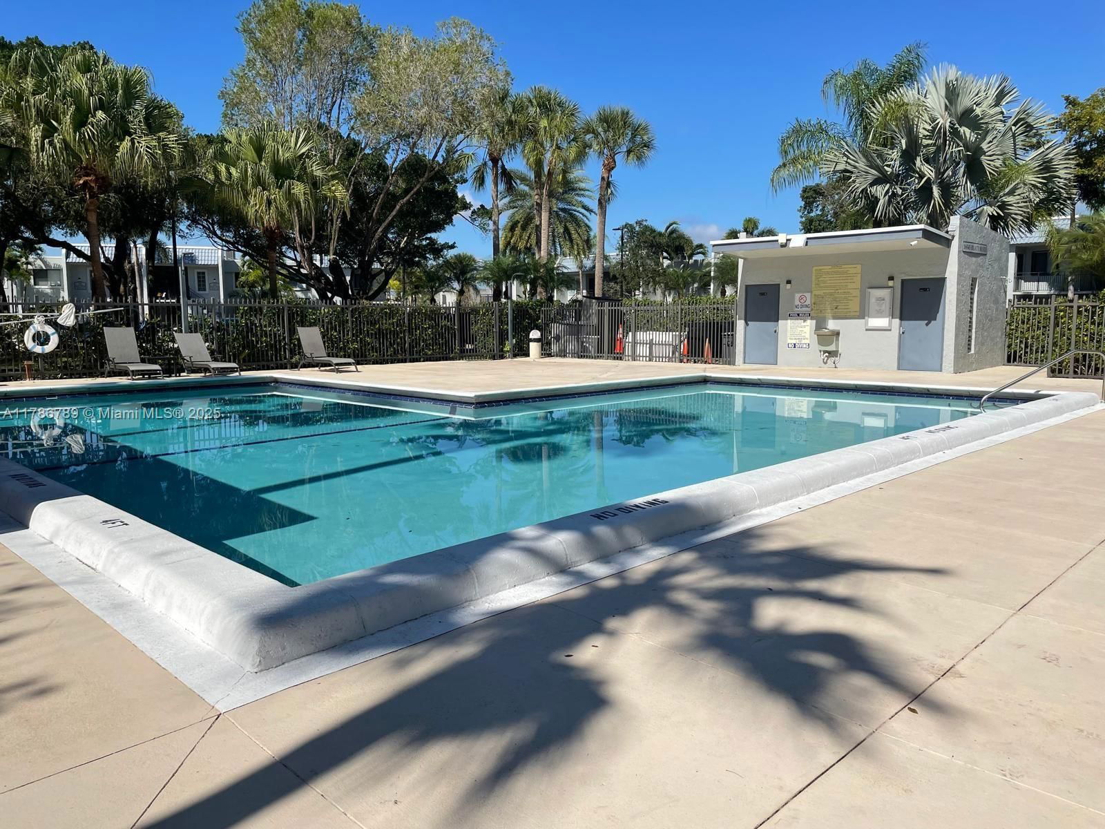Real estate property located at 16501 Blatt Blvd #103, Broward, Gardens At Bonaventure 14, Weston, FL