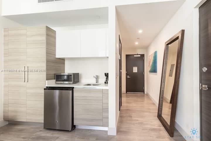 Real estate property located at 777 Ocean Dr S330, Broward, Costa Hollywood Condo, Hollywood, FL