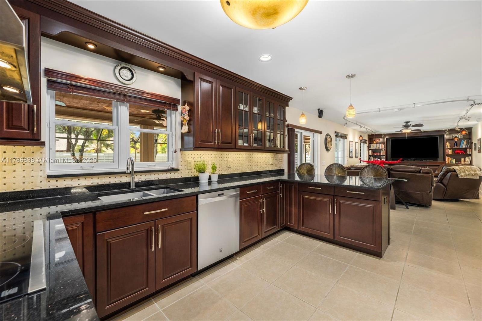 Real estate property located at 14612 153rd Ct, Miami-dade, Country Walk Sec 6, Miami, FL