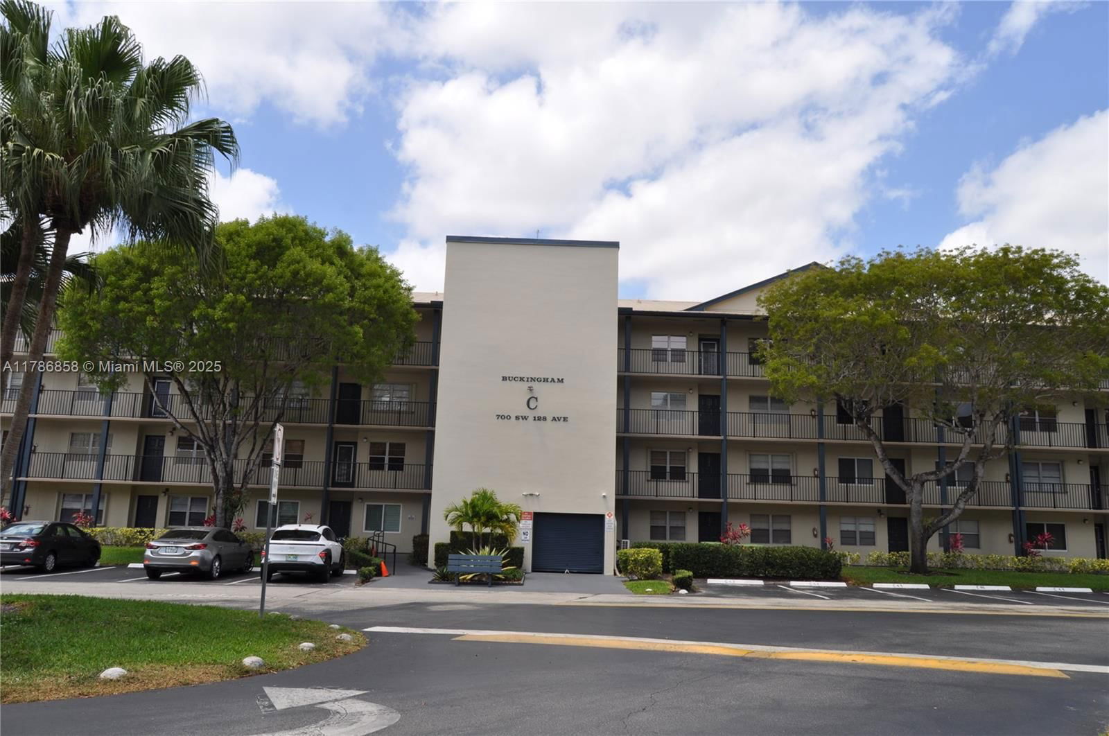 Real estate property located at 700 128 Ave #106C, Broward, Buckingham, Pembroke Pines, FL