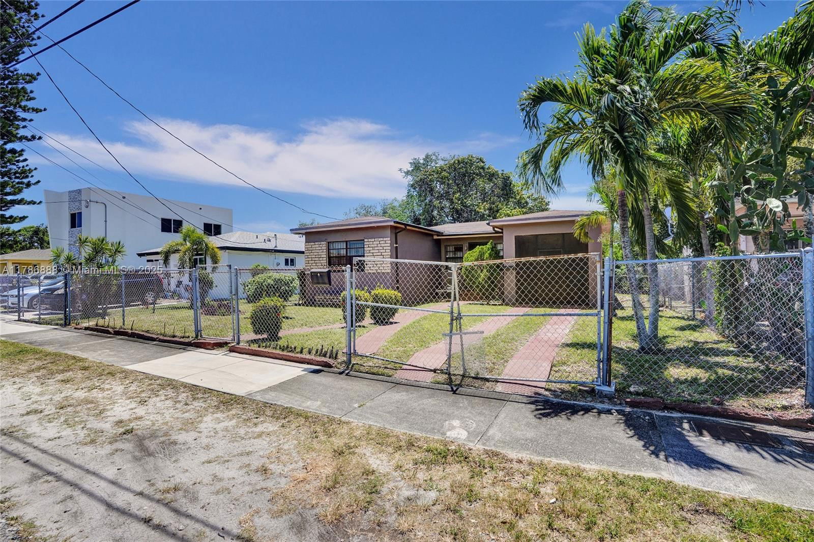 Real estate property located at 1340 70th St, Miami-dade, Liberty City Homesites, Miami, FL