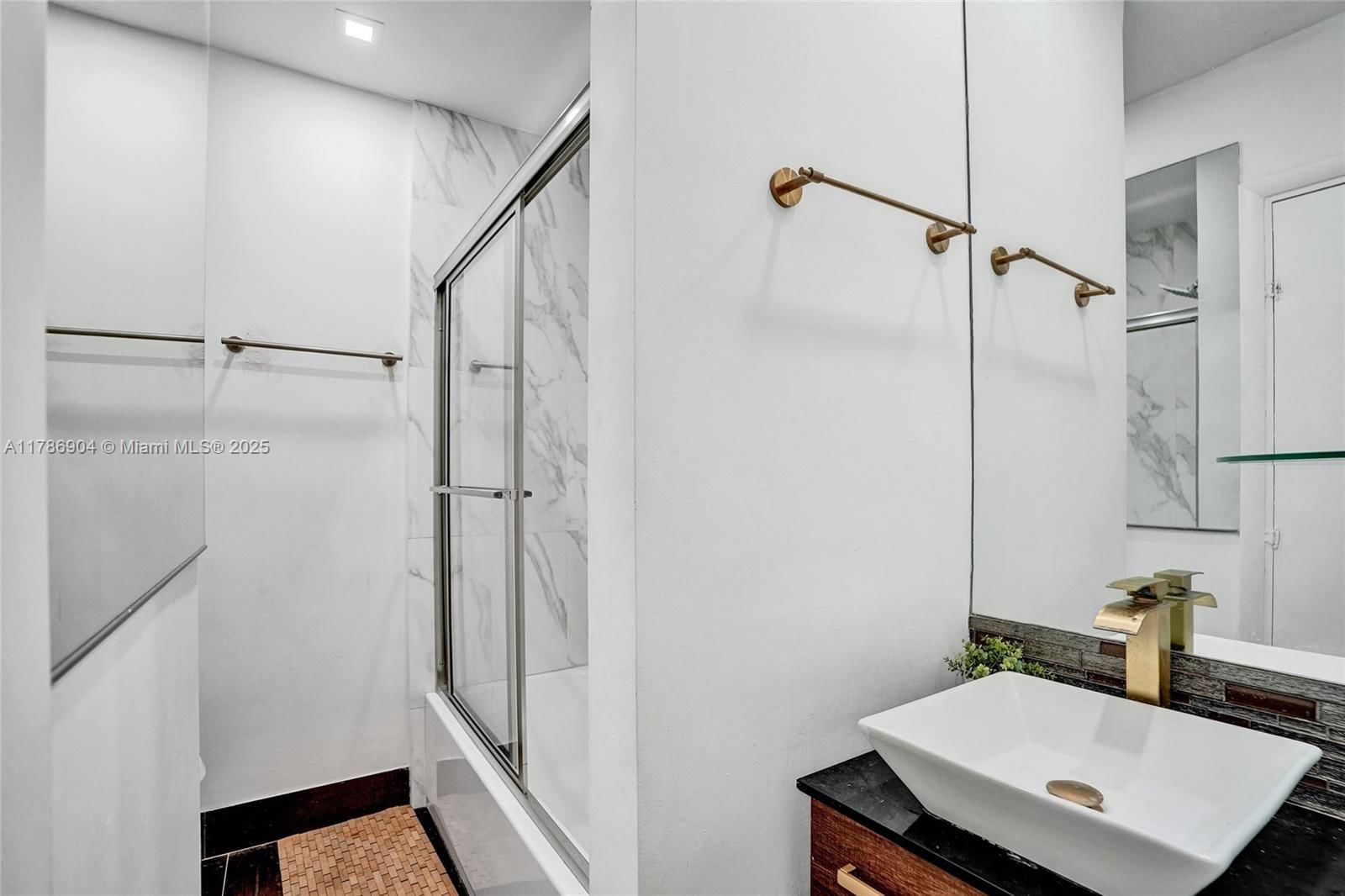 Real estate property located at 3411 36th St, Broward, Lake Forest Sec 4, West Park, FL