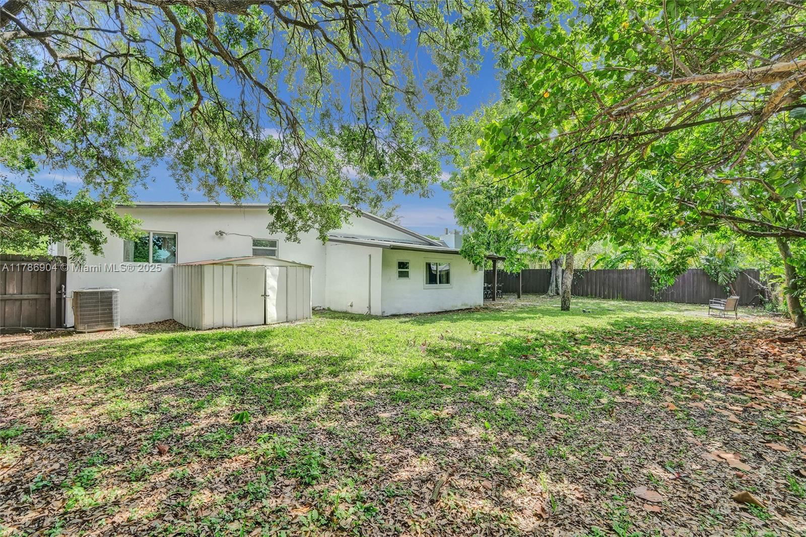 Real estate property located at 3411 36th St, Broward, Lake Forest Sec 4, West Park, FL
