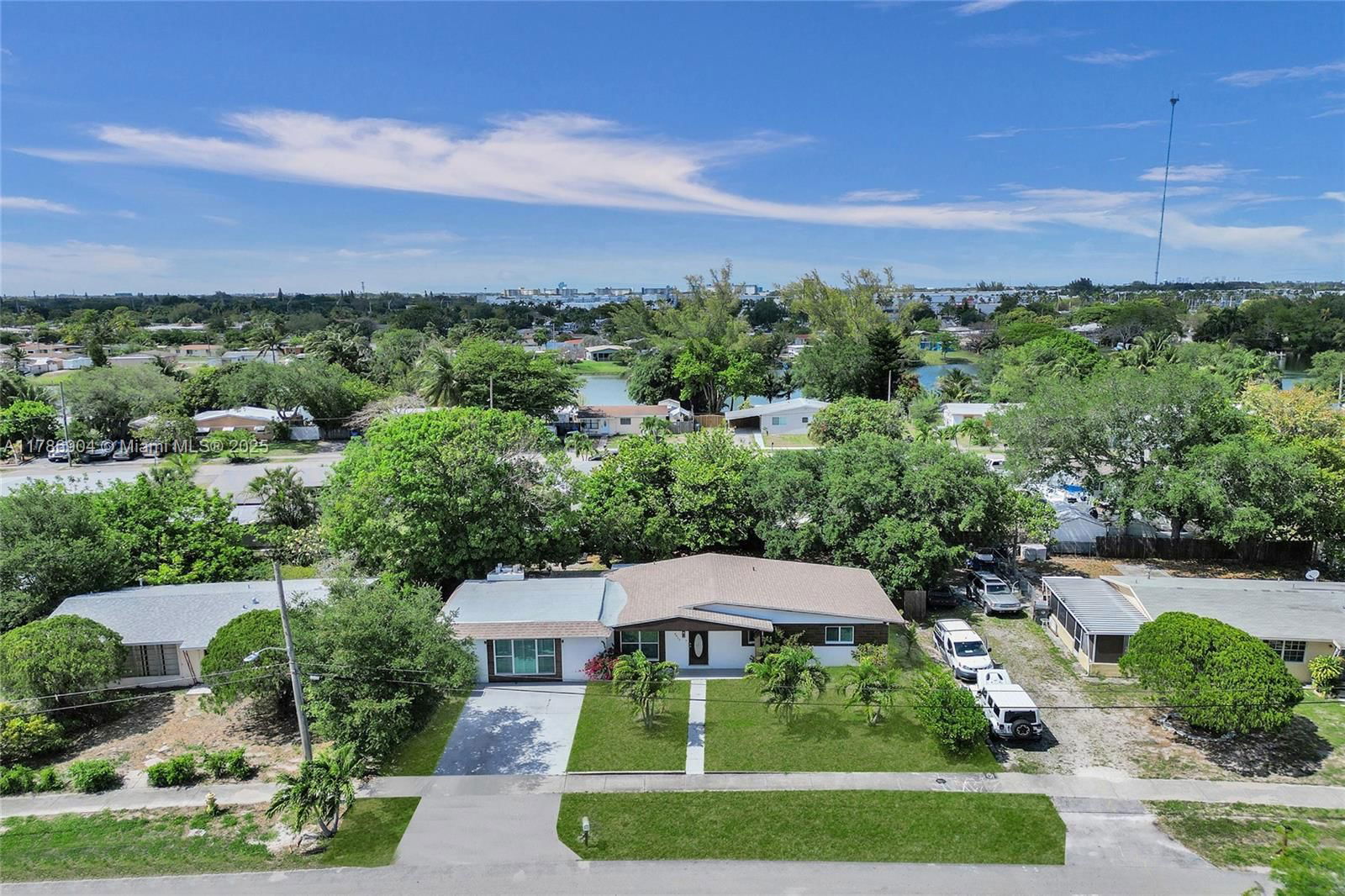 Real estate property located at 3411 36th St, Broward, Lake Forest Sec 4, West Park, FL