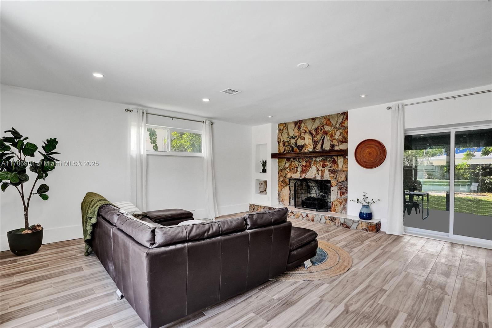Real estate property located at 3411 36th St, Broward, Lake Forest Sec 4, West Park, FL
