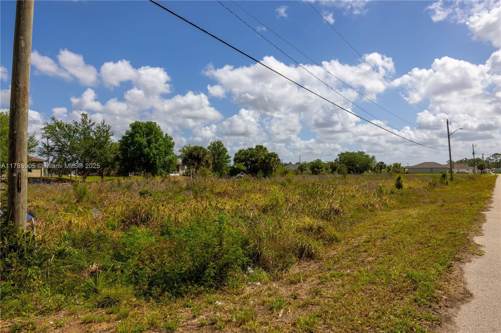 Real estate property located at 3826 22ND st W, Lee, Lehigh Acres, Lehigh Acres, FL