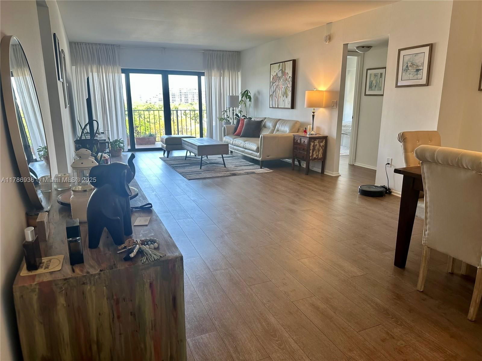 Real estate property located at 575 Crandon Blvd #707, Miami-dade, Key Biscayne Ambassador Co, Key Biscayne, FL