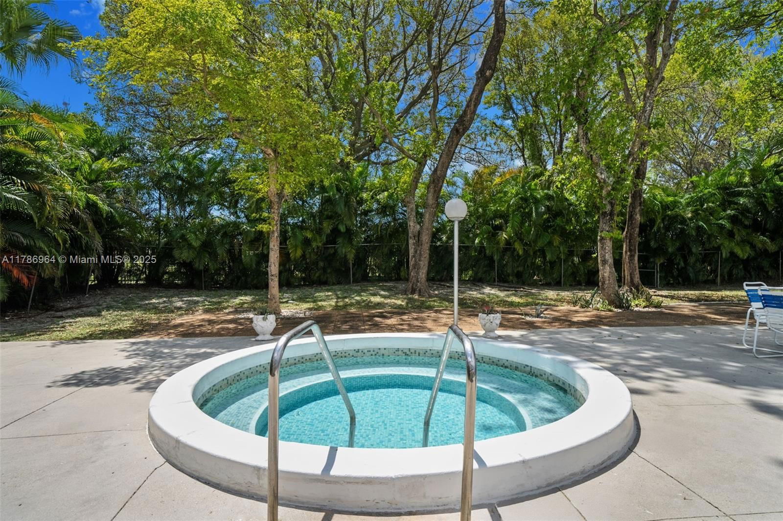 Real estate property located at 3800 Hillcrest Dr #210, Broward, Hillcrest East No 25 Cond, Hollywood, FL
