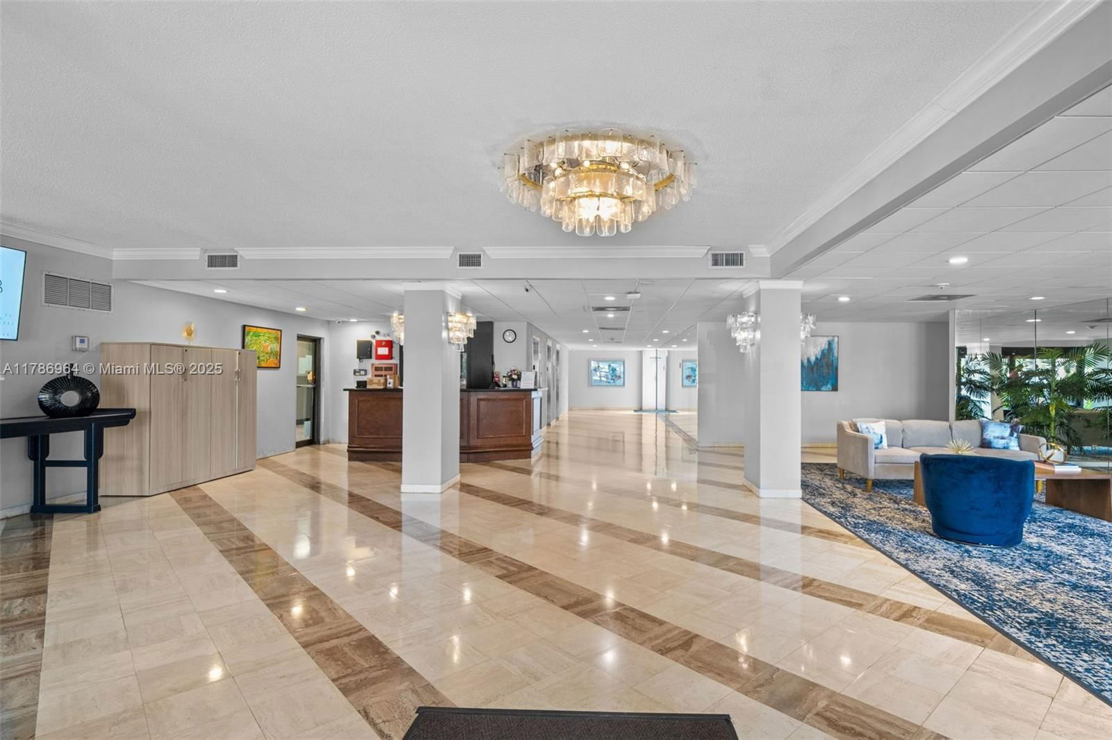 Real estate property located at 3800 Hillcrest Dr #210, Broward, Hillcrest East No 25 Cond, Hollywood, FL