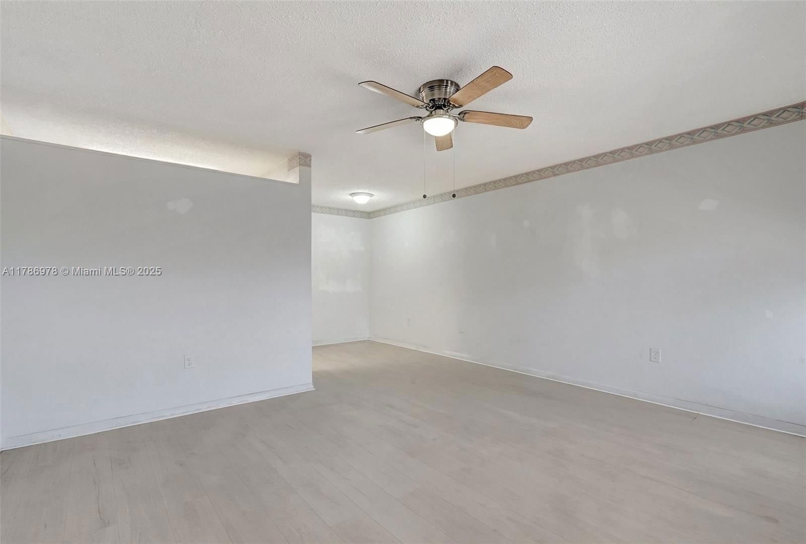 Real estate property located at 15610 6th Ave #34D, Miami-dade, Golden Towers Co-op, Miami, FL